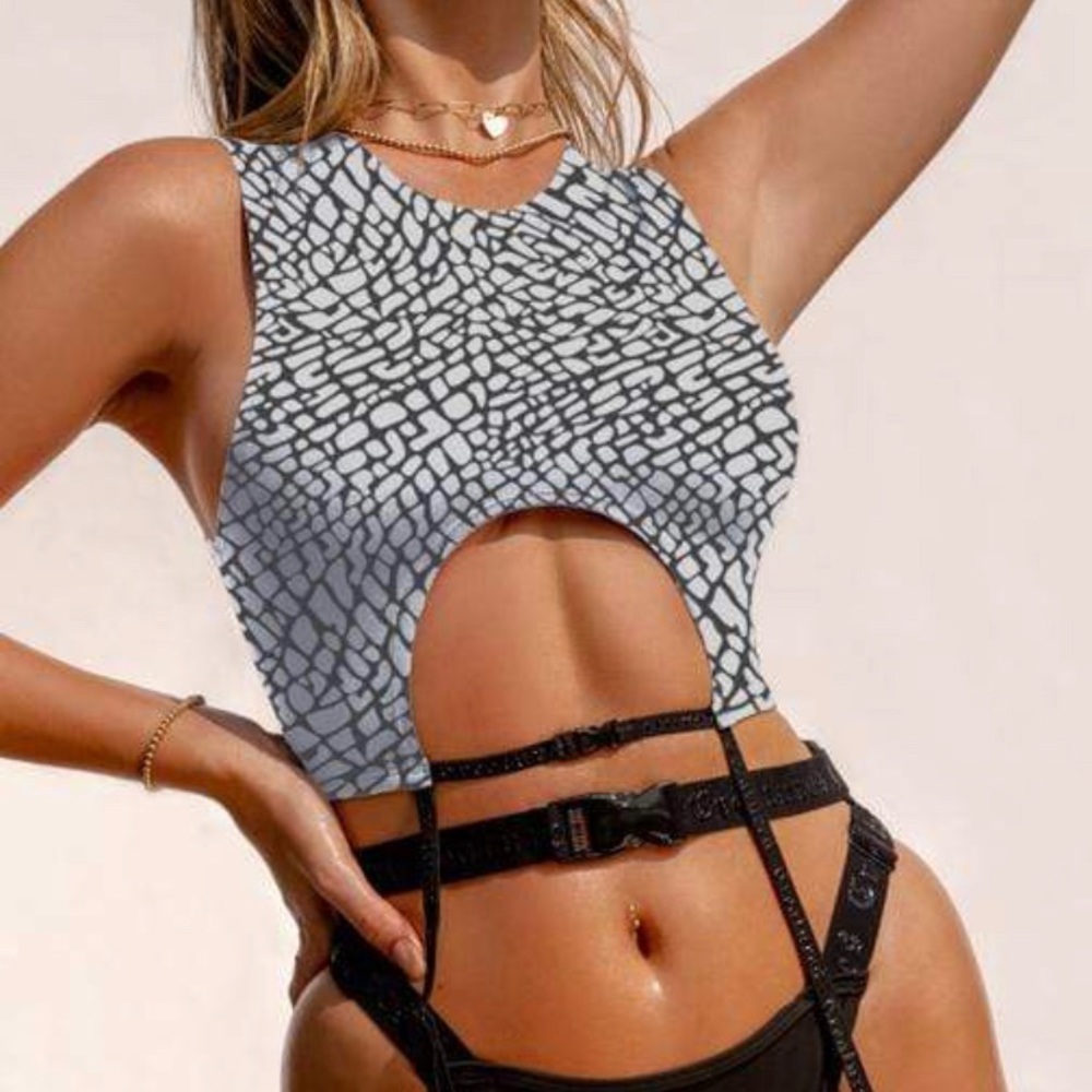 CXIC buckle up garter top